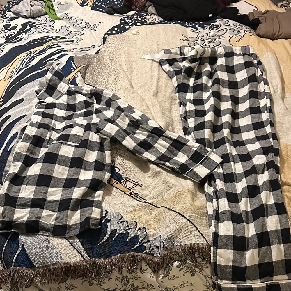 Lands' End Monochrome Checkered Pajama Set